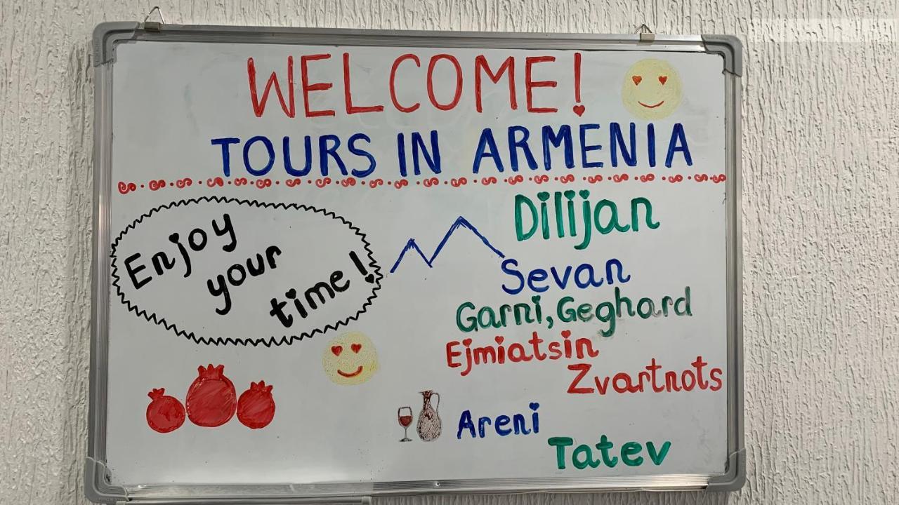Dom Hostel & Tours Yerevan Ngoại thất bức ảnh